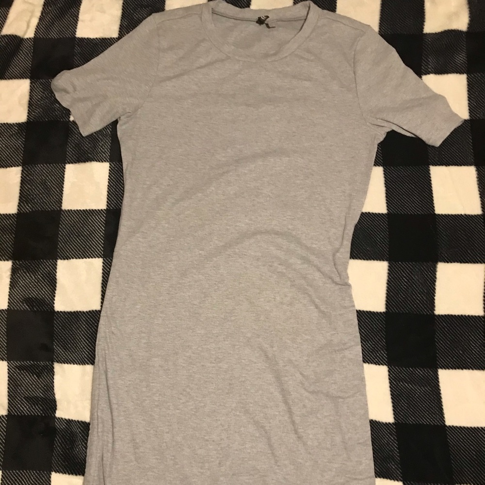 Divided tight fitted grey dress